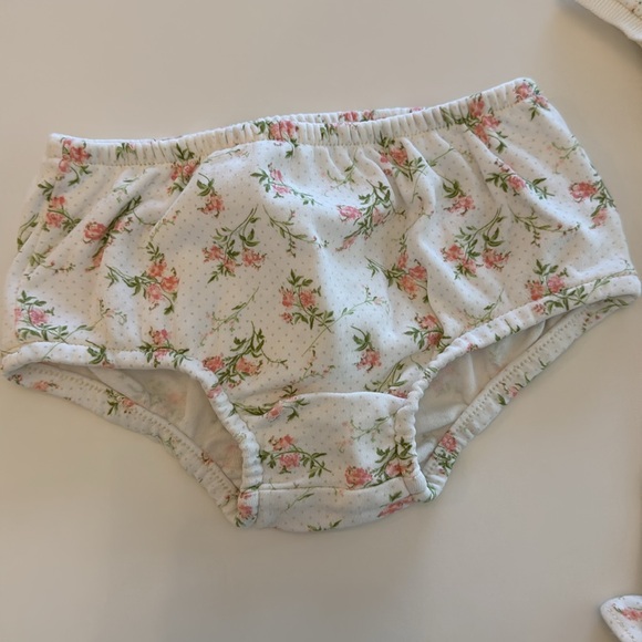 Ralph Lauren Baby Girls Floral Polo Dress and Bloomer - Picture 9 of 11